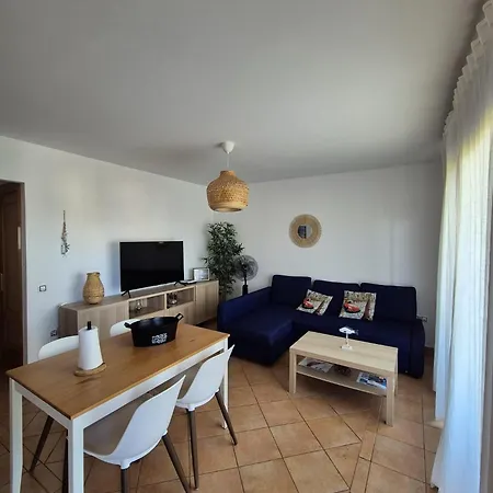 فيلة Sunset Oasis لاجاريس