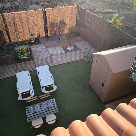 Sunset Oasis Вилла Лахарес